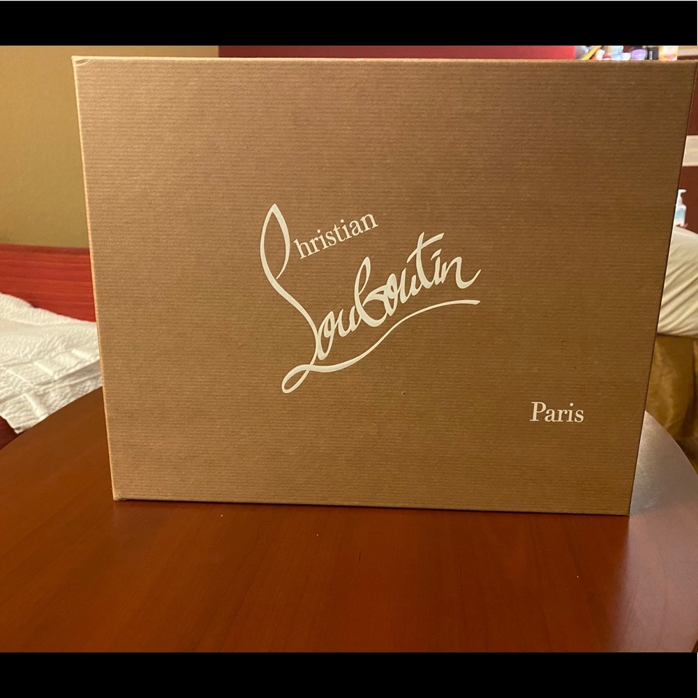 Christian louboutin shoe box